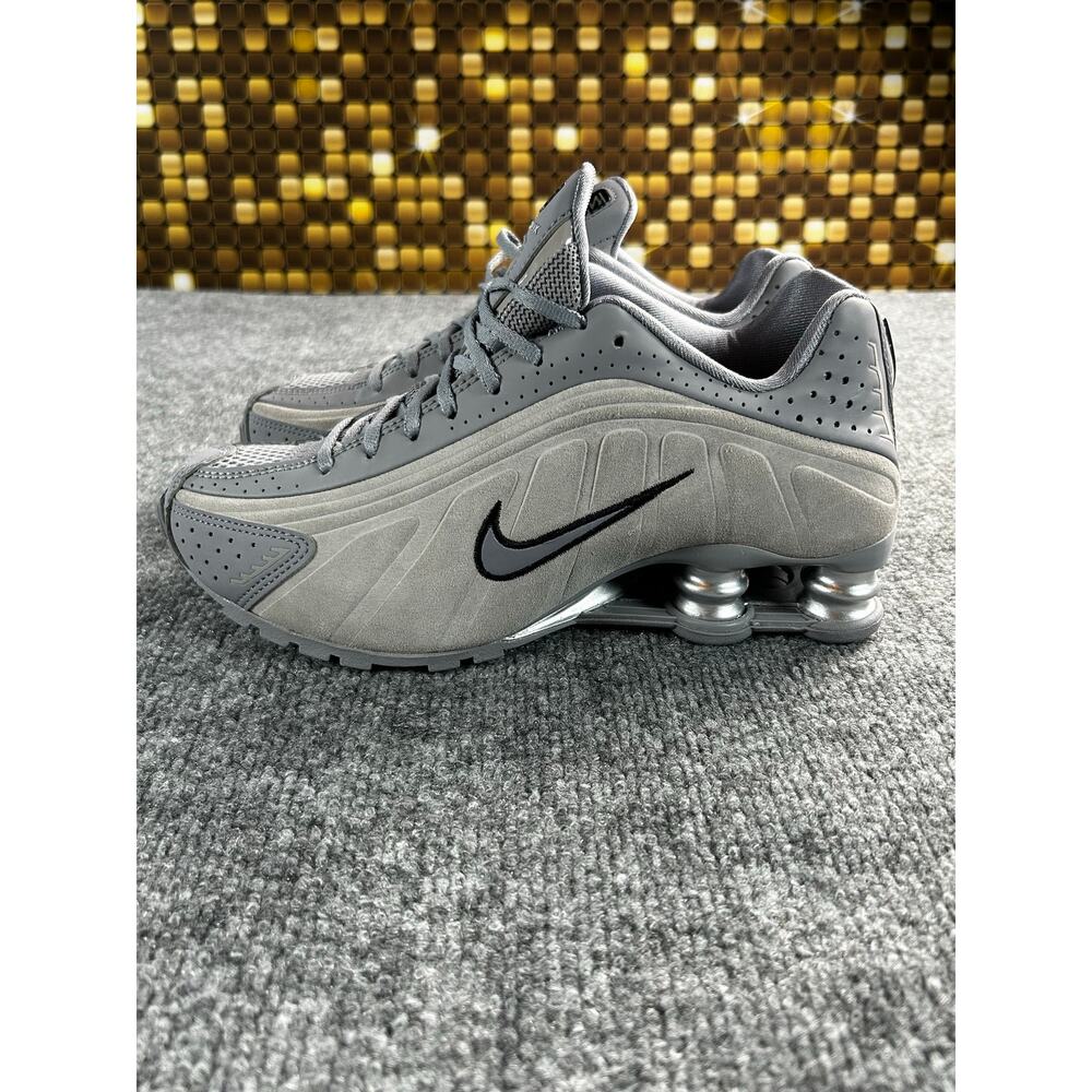 Nike Shox R4 Women's 7 Wolf Grey Metallic Silver - Picture 7 of 12